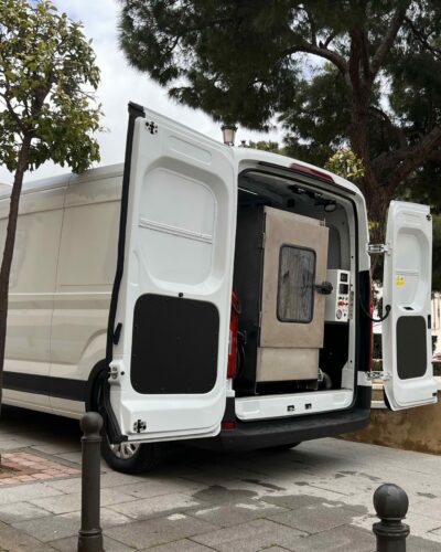 Lavapapeleras 100% eléctrico Feniks para Valoriza en Cádiz